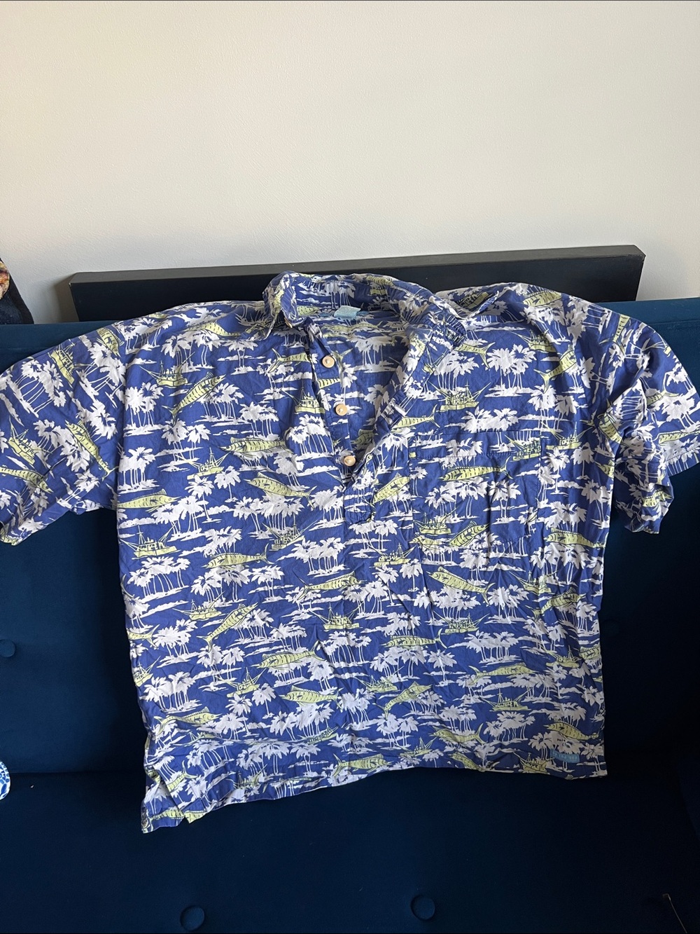 Men's Blue Tropical Short-Sleeve Button-Down Shirt